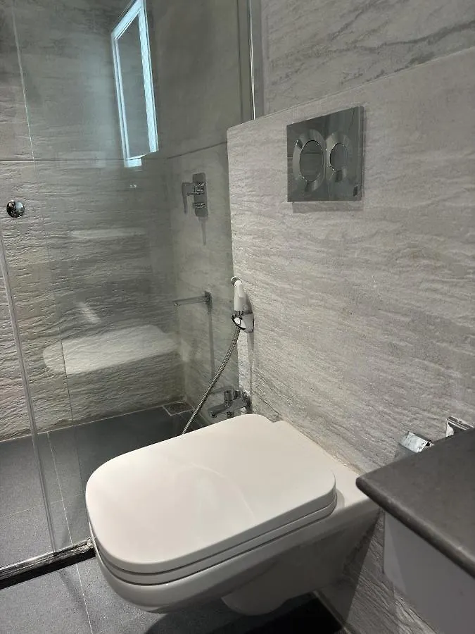 Sky Suites By The Lazy Host Udaipur